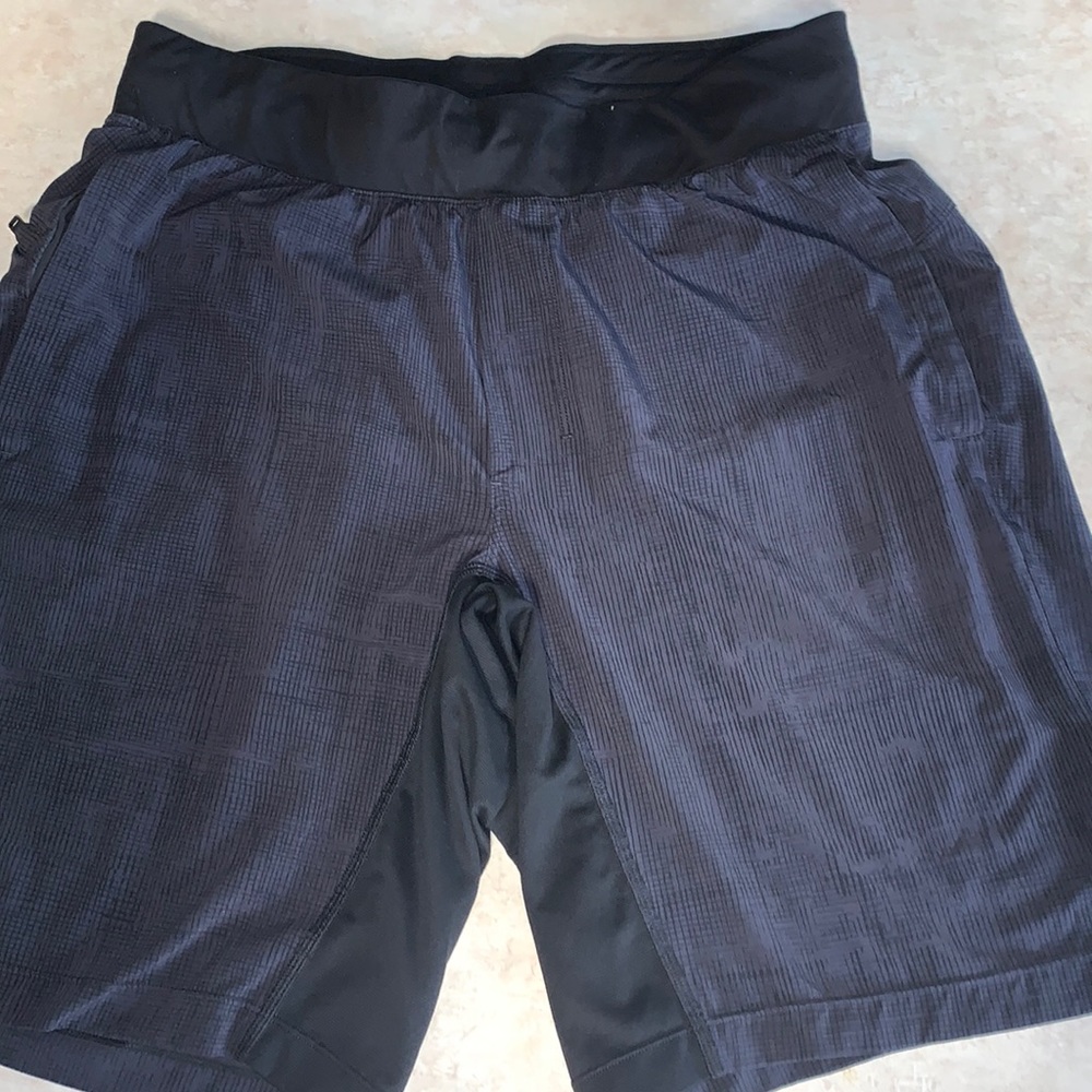 Men’s size Small Lululemon shorts. Very nice!